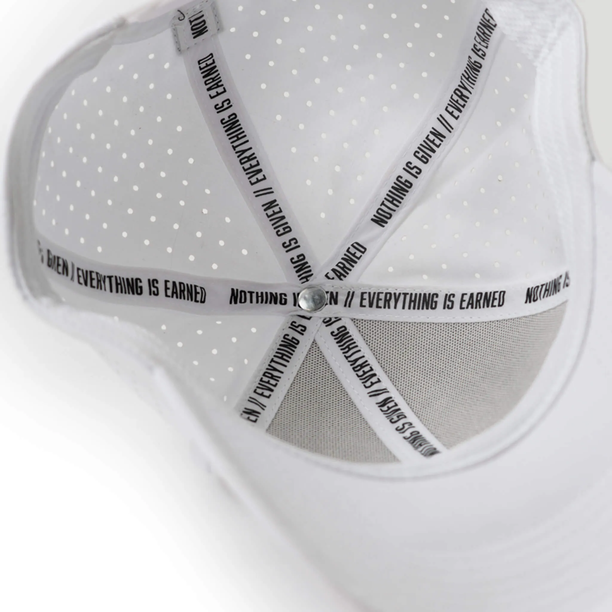 Hybrid Performance Hat - White